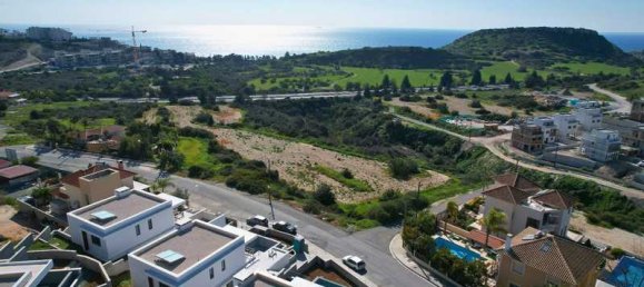 Вилла с 3 спальнями в Агиос Тихонас, Кипр № 18713 16