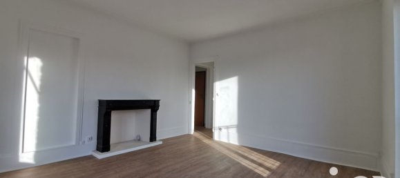 3-salle Appartement à Lamorlaye, France No. 218480 2