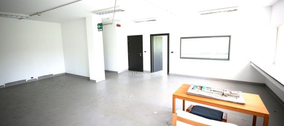 Lagerhaus in La Cassa, Italy 7500m², Nr. 67751 15