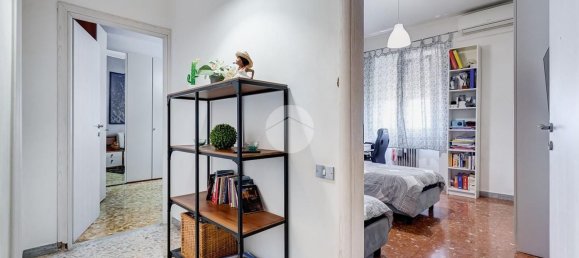 3 rooms Apartment in Rome, Italy No. 54748 26