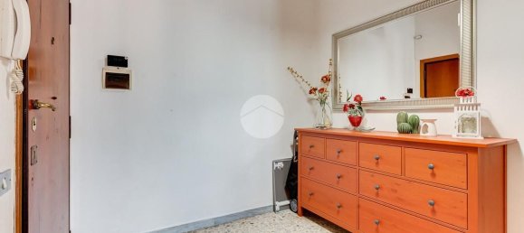 3 rooms Apartment in Rome, Italy No. 54748 3