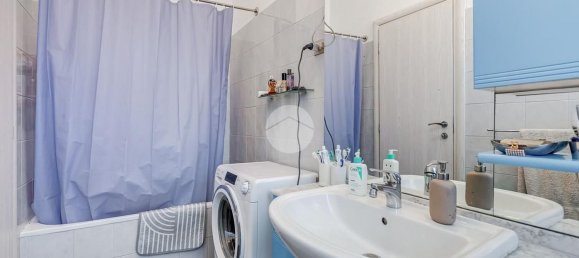 3 rooms Apartment in Rome, Italy No. 54748 19