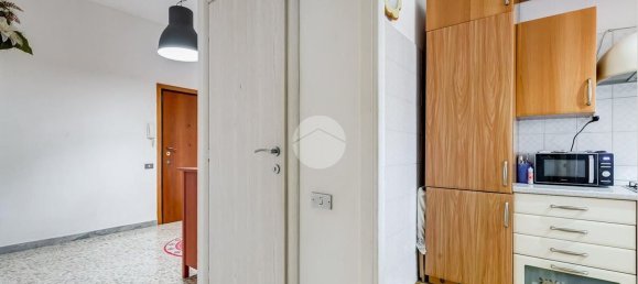 3 rooms Apartment in Rome, Italy No. 54748 11