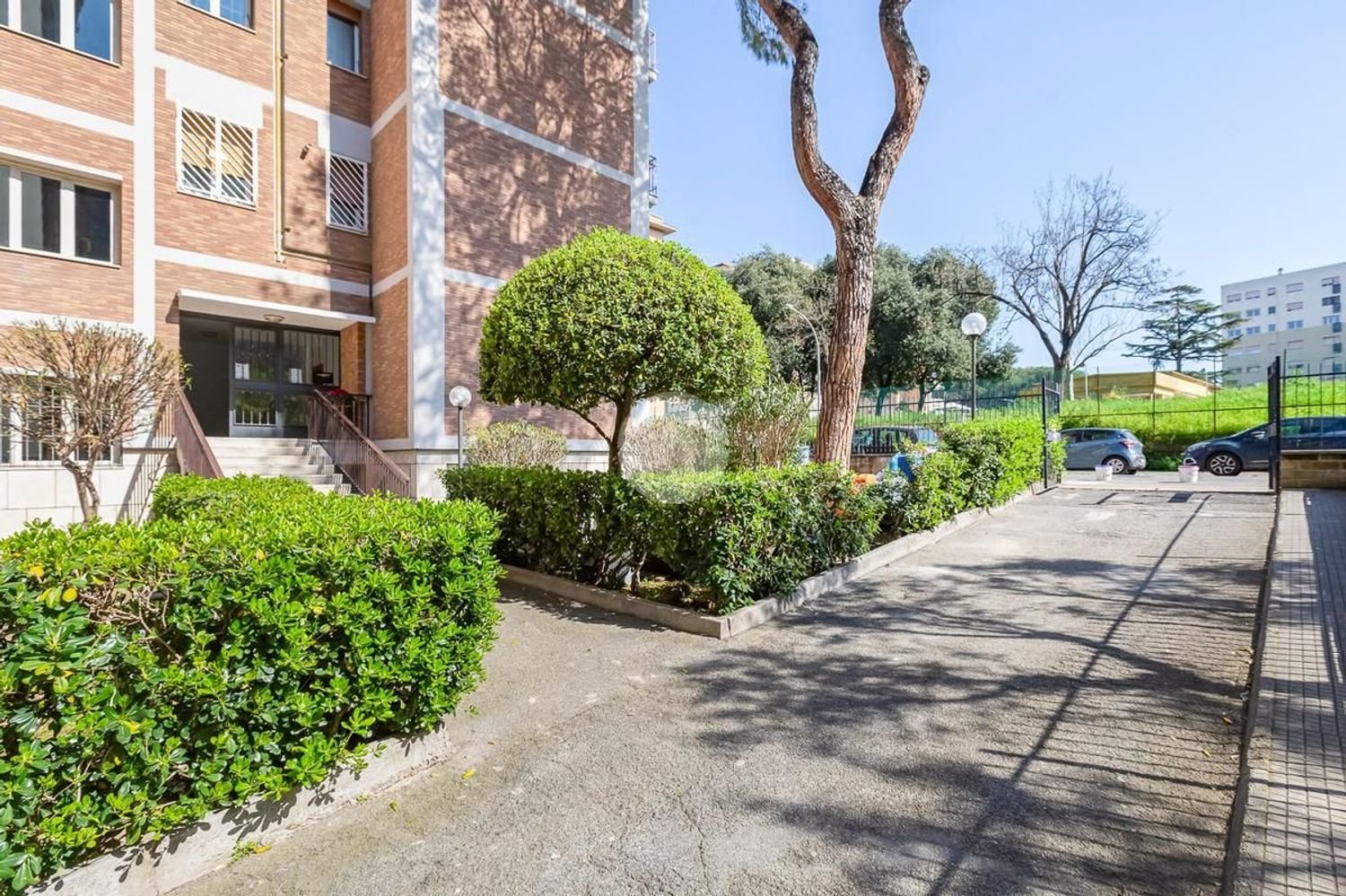 3 rooms Apartment in Rome, Italy No. 54748