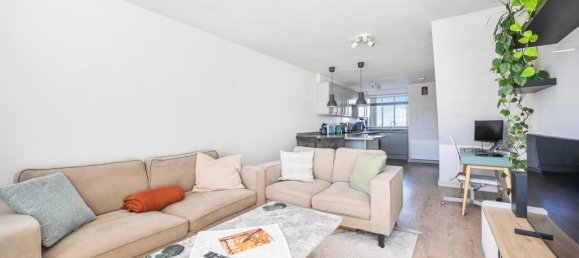 2 bedrooms Maisonette in London, United Kingdom No. 9936 2