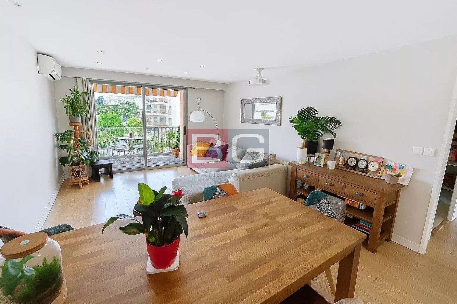 3 غرف نوم شقة في Antibes, France رقم 292475