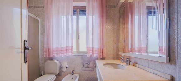 8 rooms House in Viareggio, Italy No. 211107 42