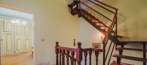 8 rooms House in Viareggio, Italy No. 211107 30