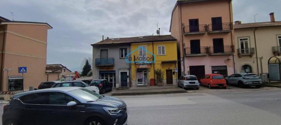 3-salle Maison à Avellino, Italy No. 36811 2