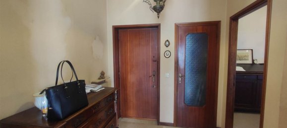 4 rooms Apartment in Piacenza, Italy No. 217710 7