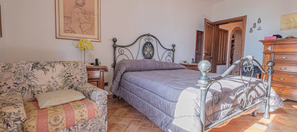 6 rooms Villa in Gavorrano, Italy No. 209005 3