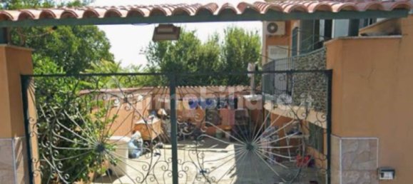 Edificio de 5 habitaciónes en Caivano, Italy No. 296237 4