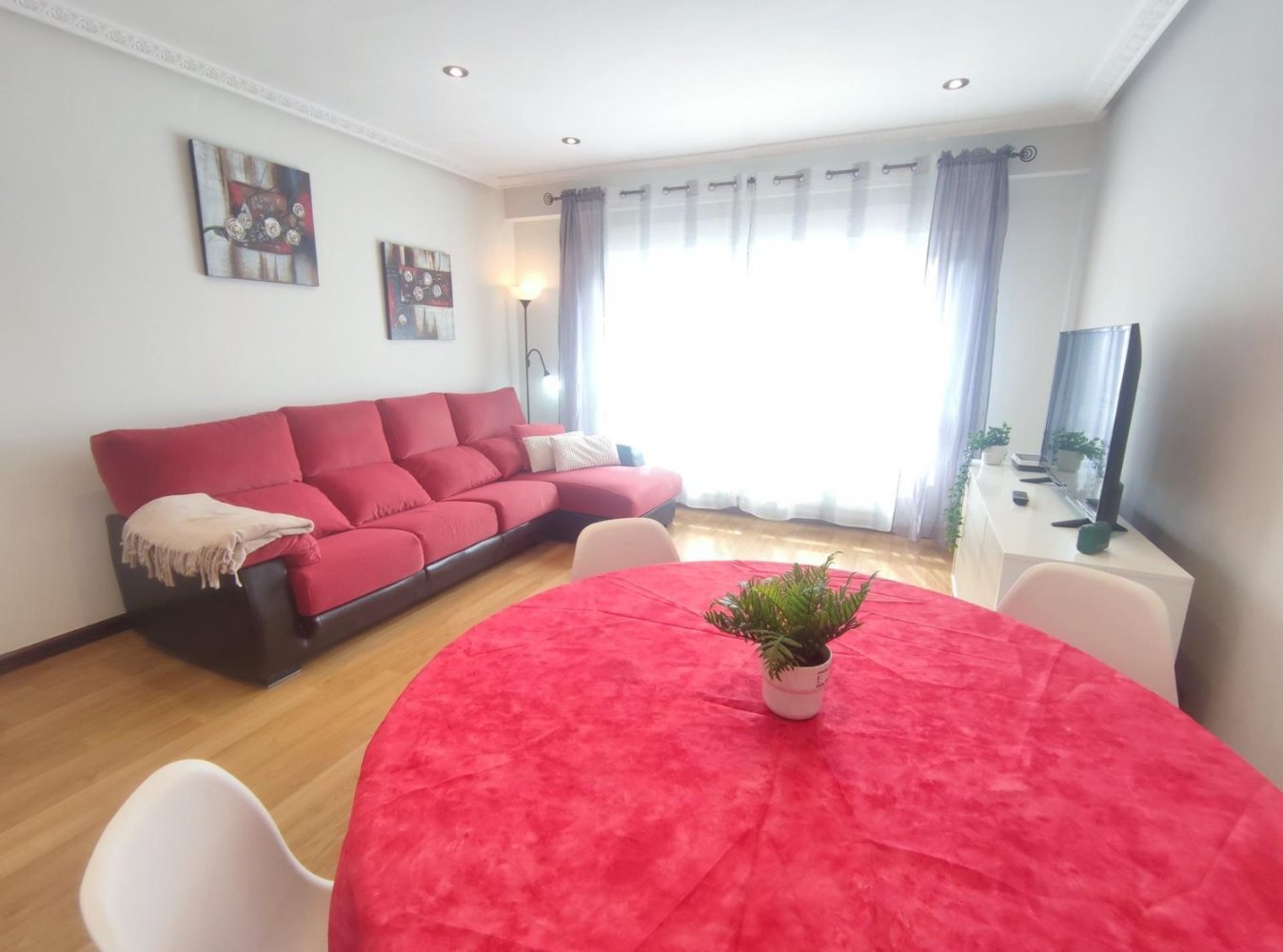 4 bedrooms Apartment in Oviedo, Spain No. 172729