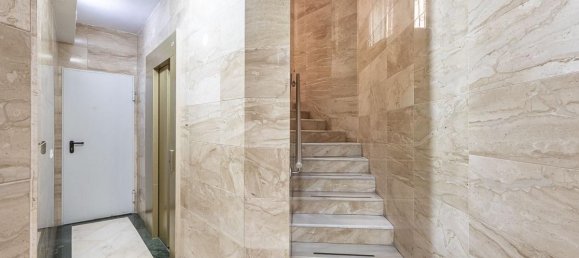 Apartamento de 3 dormitorios en Granada, Spain No. 148240 24