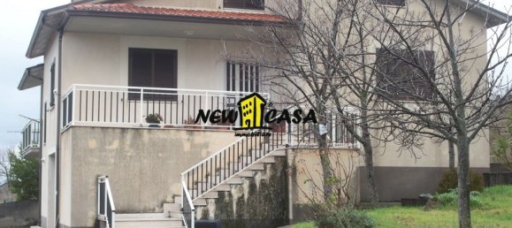 3 bedrooms House in Nusco, Italy No. 87141 2