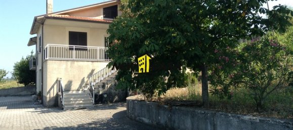 3 bedrooms House in Nusco, Italy No. 87141 3