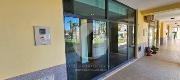  Commercial property in Quelfes, Portugal No. 278834 2