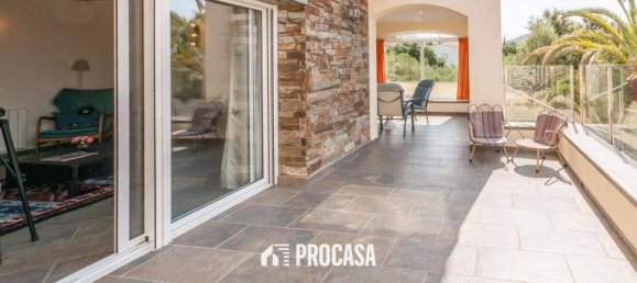 5 bedrooms House in Roses, Spain No. 161962 8