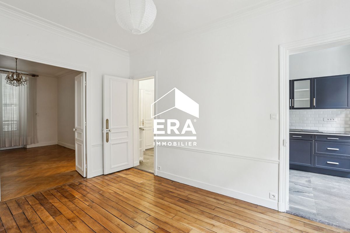 1 bedroom Apartment in Paris, France No. 186269