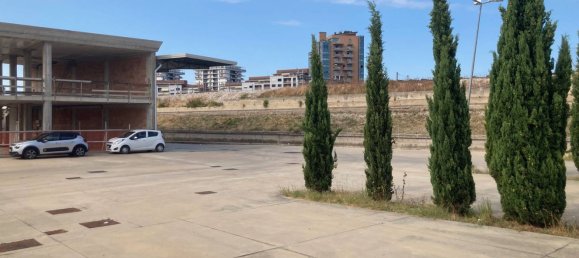 250m² Office in Pescara, Italy No. 126750 10