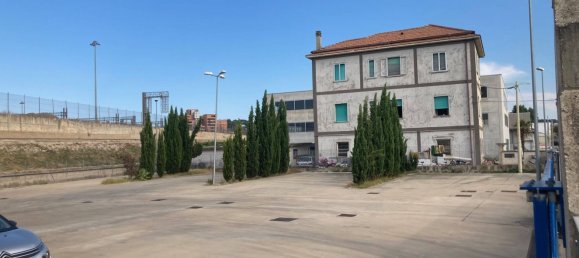 250m² Office in Pescara, Italy No. 126750 9