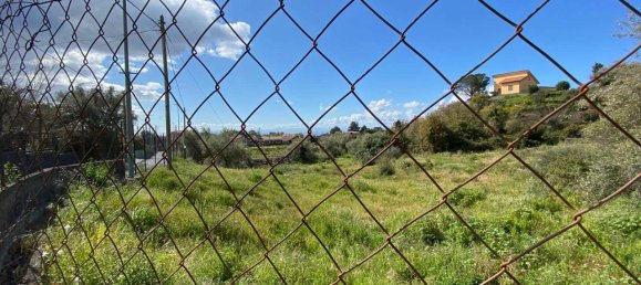 Terreno de 1 habitación en Mascalucia, Italy No. 67100 10