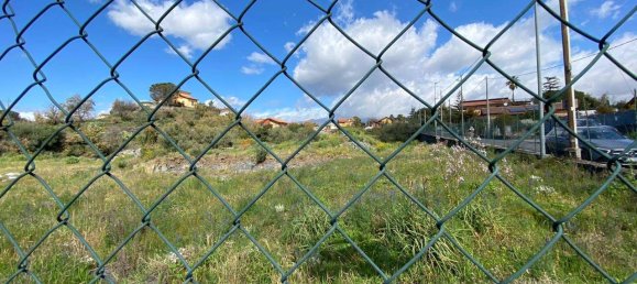 Terreno de 1 habitación en Mascalucia, Italy No. 67100 11