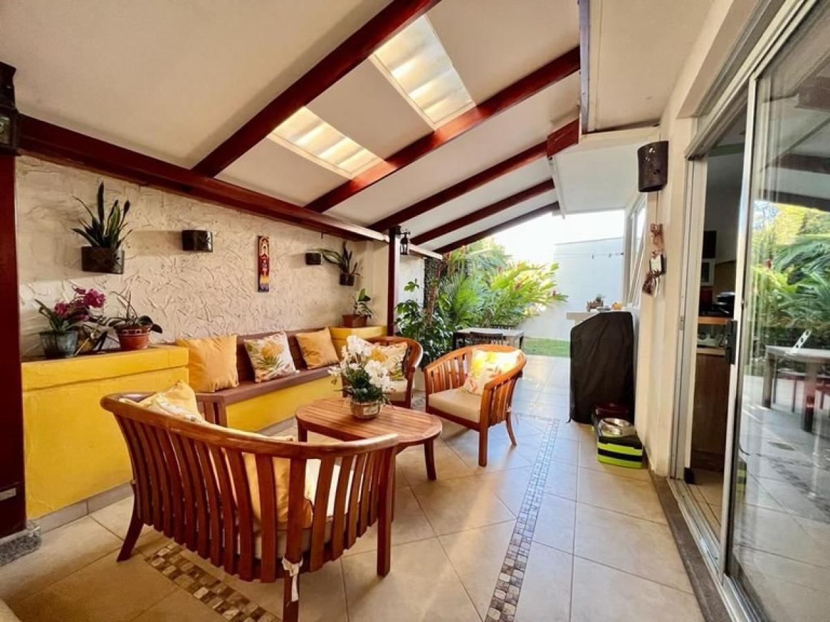 3 bedrooms Condo in San Jose, Costa Rica No. 931