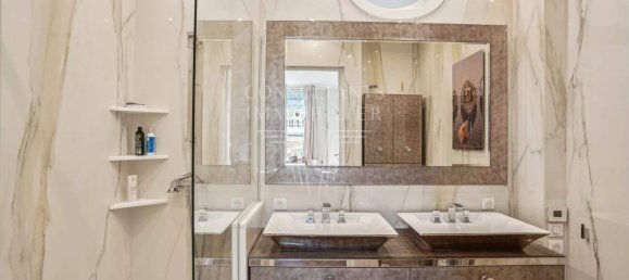 4 bedrooms Apartment in Paris, France No. 105731 8