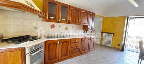2 bedrooms Apartment in Gassino Torinese, Italy No. 296354 3