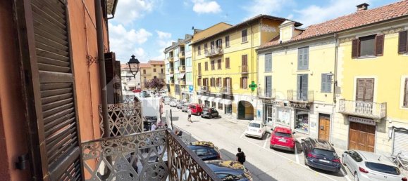 2 bedrooms Apartment in Gassino Torinese, Italy No. 296354 5