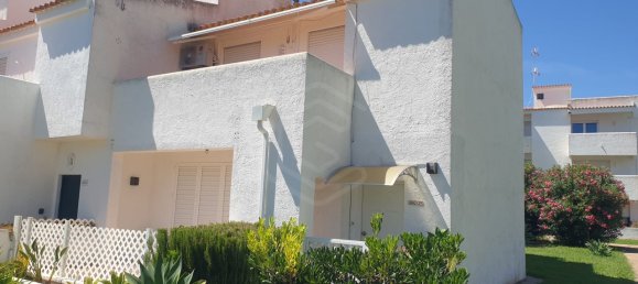 2 Schlafzimmer Haus in Quarteira, Portugal, Nr. 137804 15