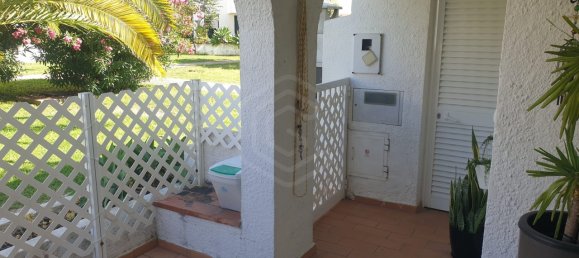 2 Schlafzimmer Haus in Quarteira, Portugal, Nr. 137804 8