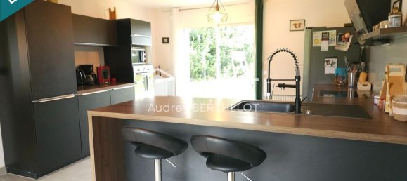 4 chambres Maison à Charentonnay, France No. 234102 2