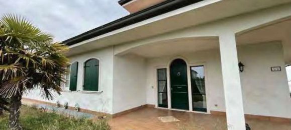 Villa de 10 habitaciónes en Roverbella, Italy No. 298746 14