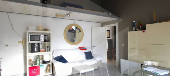 Квартира с 2 комнатами в Кальчиная, Италия № 22088 17