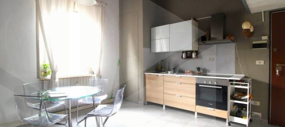 Квартира с 2 комнатами в Кальчиная, Италия № 22088 14