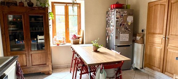 3 bedrooms House in Loire, France No. 322447 3