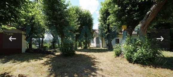 4 bedrooms Villa in Castel del Piano, Italy No. 270945 3