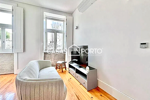 1 bedroom Apartment in Porto, Portugal No. 289277