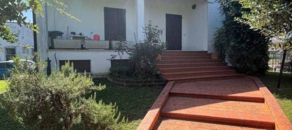 4 غرف نوم فيلا في Moglia, Italy رقم 355723 12