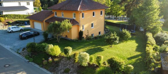 Casa de 4 dormitorios en Cham, Germany No. 300342 2