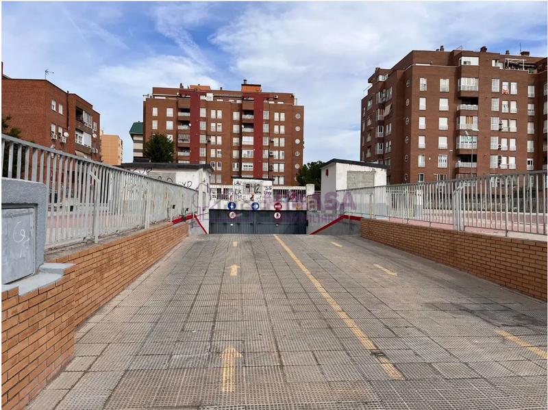  موقف سيارات في Fuenlabrada, Spain 10متر مربع رقم 187589