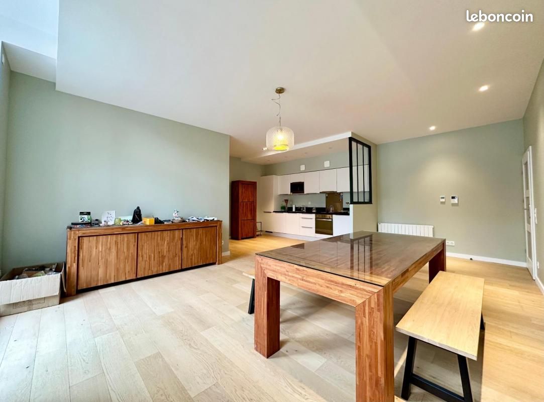 2 bedrooms Apartment in Lille, France No. 41400