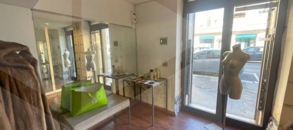 Imóvel comercial de 1 divisão em Bari, Italy N.º 18263 3