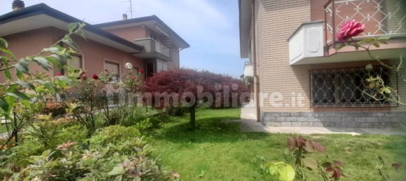 3 غرف نوم فيلا في Novara, Italy رقم 166060 3