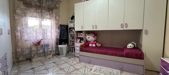 5-salle Appartement à Naples, Italy No. 36054 36