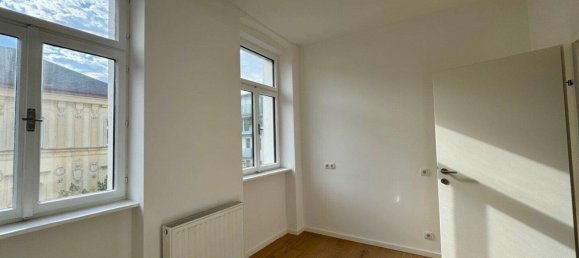 2 rooms Apartment in Penzing, Austria No. 240496 3