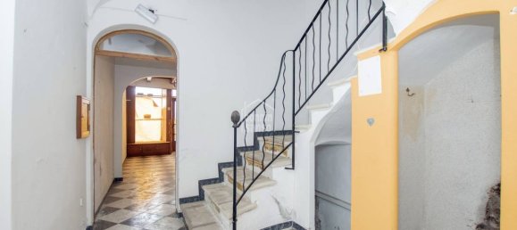 420m² Commercial property in Mahon, Spain No. 3777 6