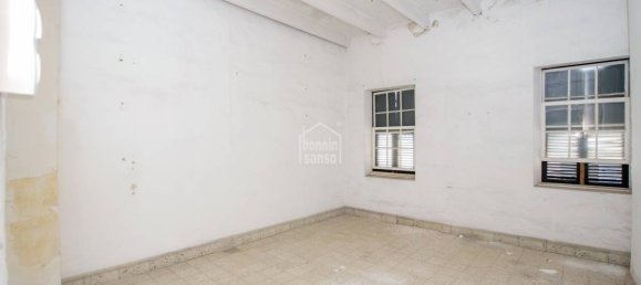 420m² Commercial property in Mahon, Spain No. 3777 13